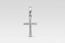 Крест из белого золота с бриллиантами