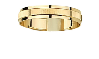 Кольцо обручальное из красного золота с алмазной гранью