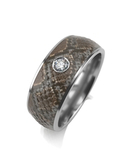 Кольцо из серебра с керамикой и фианитом