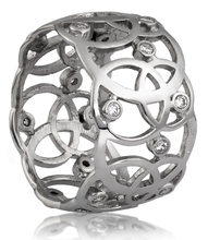 Кольцо из серебра с фианитами