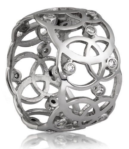 Кольцо из серебра с фианитами