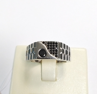 Кольцо мужское из серебра с фианитами и алмазной гранью